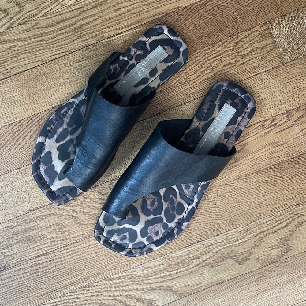 AGL Asymmetrical Toe Loop Leather Sandal - Picture 3 of 6
